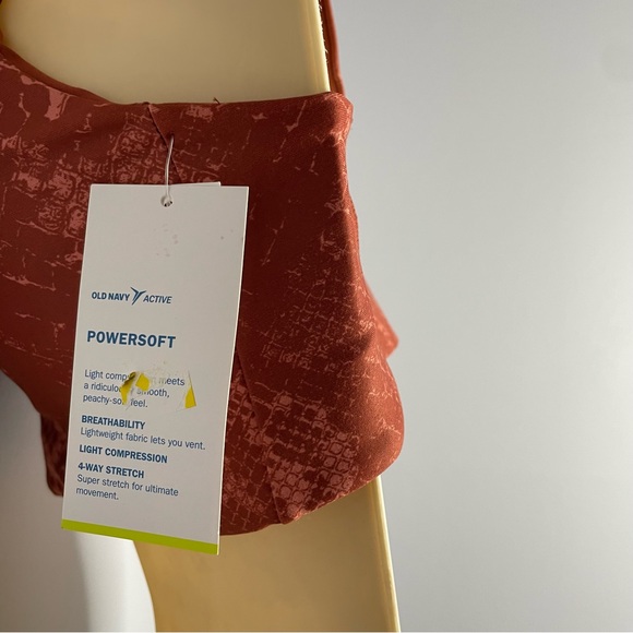 Old Navy High Support Racerback Sports Bra - Picture 4 of 5